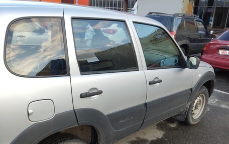 Chevrolet Niva I рестайлинг, 2019 год, 690 000 рублей, 4 фотография