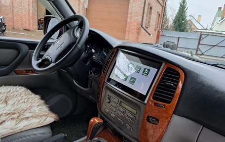 Toyota Land Cruiser 100 рестайлинг 2, 2007 год, 1 800 000 рублей, 6 фотография
