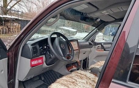 Toyota Land Cruiser 100 рестайлинг 2, 2007 год, 1 800 000 рублей, 11 фотография