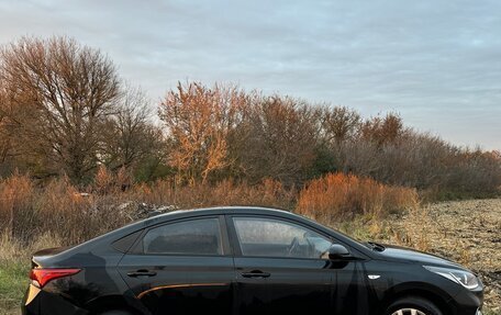 Hyundai Solaris II рестайлинг, 2018 год, 1 300 000 рублей, 7 фотография