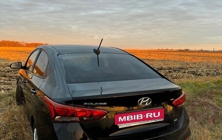 Hyundai Solaris II рестайлинг, 2018 год, 1 300 000 рублей, 5 фотография