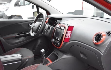 Renault Kaptur I рестайлинг, 2018 год, 1 699 000 рублей, 19 фотография