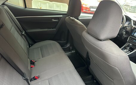 Toyota Corolla, 2018 год, 1 950 000 рублей, 18 фотография