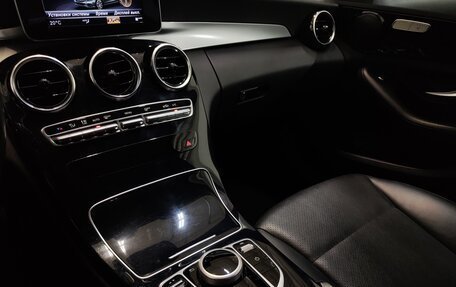 Mercedes-Benz C-Класс, 2018 год, 1 880 000 рублей, 11 фотография