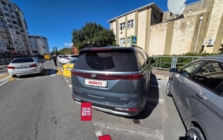 KIA Carnival, 2021 год, 3 900 000 рублей, 3 фотография