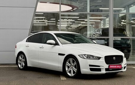 Jaguar XE I рестайлинг, 2015 год, 1 420 000 рублей, 1 фотография