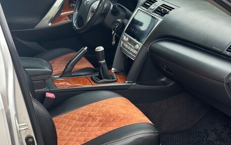 Toyota Camry, 2010 год, 1 270 000 рублей, 11 фотография