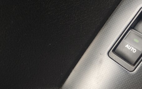 Toyota Land Cruiser Prado 150 рестайлинг 2, 2013 год, 2 700 000 рублей, 14 фотография