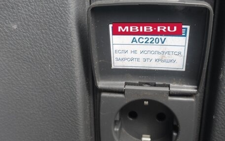 Toyota Land Cruiser Prado 150 рестайлинг 2, 2013 год, 2 700 000 рублей, 13 фотография