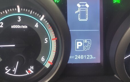 Toyota Land Cruiser Prado 150 рестайлинг 2, 2013 год, 2 700 000 рублей, 20 фотография