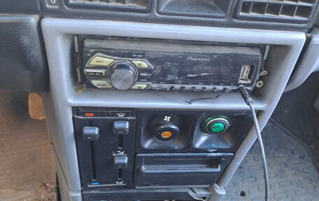 Opel Kadett E рестайлинг, 1985 год, 125 000 рублей, 8 фотография