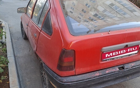 Opel Kadett E рестайлинг, 1985 год, 125 000 рублей, 4 фотография