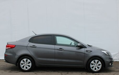 KIA Rio III рестайлинг, 2016 год, 1 000 000 рублей, 4 фотография