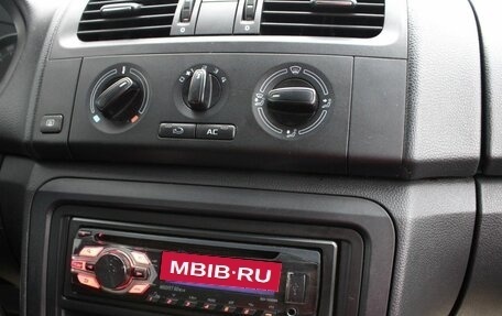 Skoda Fabia II, 2012 год, 490 000 рублей, 17 фотография