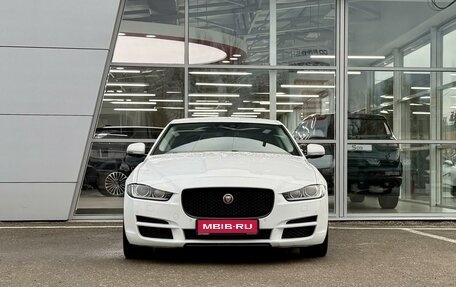 Jaguar XE I рестайлинг, 2015 год, 1 420 000 рублей, 3 фотография
