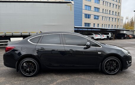 Opel Astra J, 2014 год, 1 100 000 рублей, 8 фотография