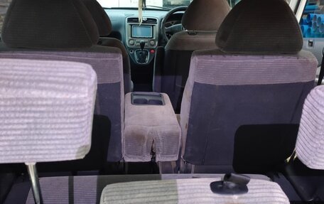 Honda Stream I рестайлинг, 2000 год, 400 000 рублей, 10 фотография