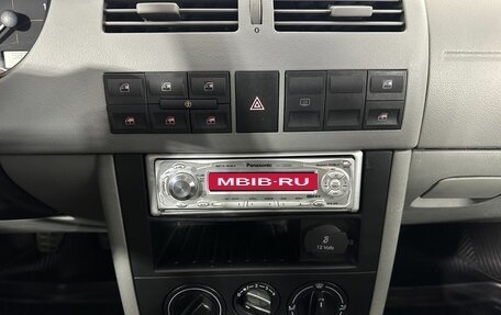 Volkswagen Pointer, 2004 год, 300 000 рублей, 11 фотография