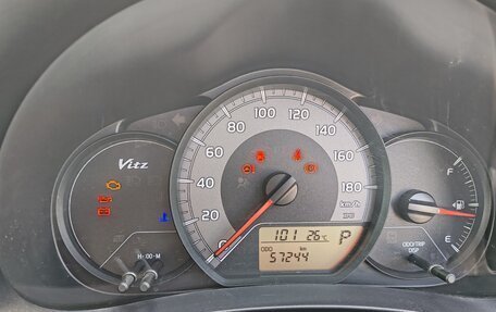 Toyota Vitz, 2016 год, 800 000 рублей, 10 фотография