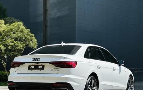 Audi A4, 2022 год, 2 300 000 рублей, 6 фотография