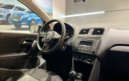 Volkswagen Polo VI (EU Market), 2013 год, 760 000 рублей, 13 фотография