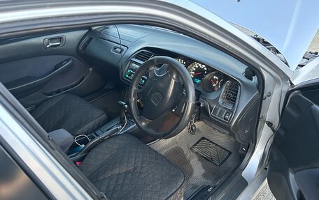 Honda Accord VII рестайлинг, 2001 год, 550 000 рублей, 13 фотография