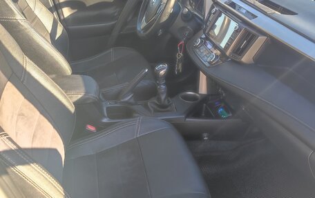 Toyota RAV4, 2014 год, 2 320 000 рублей, 24 фотография