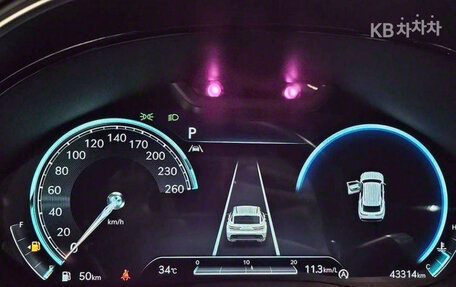 Genesis GV70, 2021 год, 3 700 000 рублей, 8 фотография