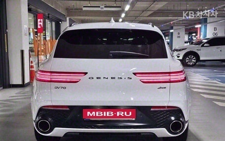 Genesis GV70, 2021 год, 3 700 000 рублей, 5 фотография