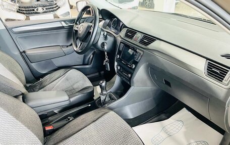 Skoda Rapid I, 2018 год, 1 350 000 рублей, 13 фотография