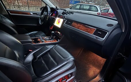 Volkswagen Touareg III, 2011 год, 2 050 000 рублей, 9 фотография