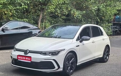 Volkswagen Golf VIII, 2022 год, 2 240 000 рублей, 1 фотография