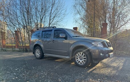 Nissan Pathfinder, 2013 год, 1 750 000 рублей, 3 фотография