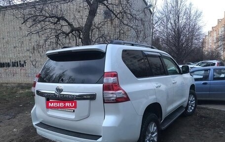 Toyota Land Cruiser Prado 150 рестайлинг 2, 2016 год, 4 820 000 рублей, 5 фотография
