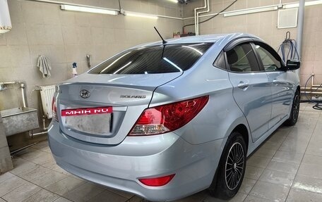 Hyundai Solaris II рестайлинг, 2013 год, 650 000 рублей, 3 фотография