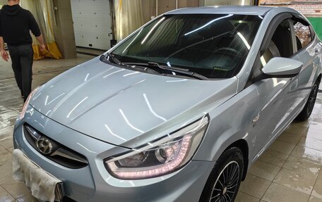 Hyundai Solaris II рестайлинг, 2013 год, 650 000 рублей, 6 фотография