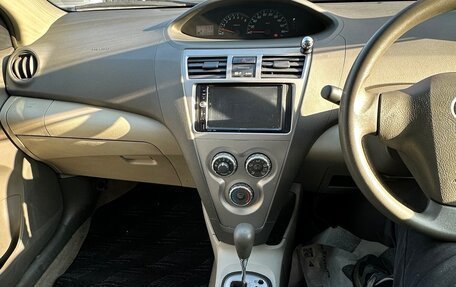 Toyota Belta, 2011 год, 650 000 рублей, 4 фотография