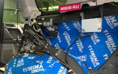 Toyota Land Cruiser Prado 150 рестайлинг 2, 2012 год, 3 750 000 рублей, 12 фотография