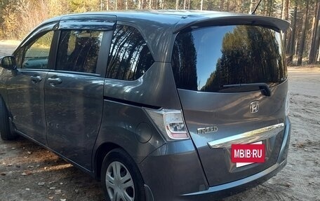 Honda Freed I, 2012 год, 1 050 000 рублей, 3 фотография
