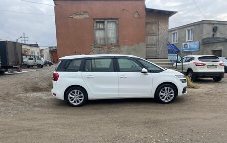 Citroen C4 Picasso II рестайлинг, 2017 год, 990 000 рублей, 4 фотография