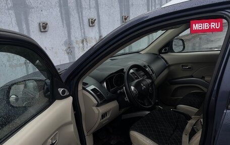 Mitsubishi Outlander III рестайлинг 3, 2007 год, 865 000 рублей, 5 фотография