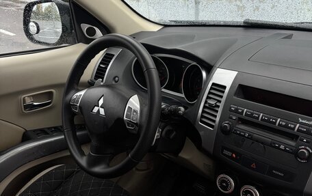 Mitsubishi Outlander III рестайлинг 3, 2007 год, 865 000 рублей, 6 фотография