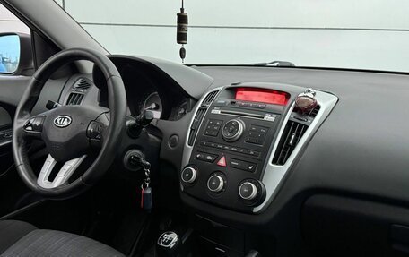 KIA cee'd I рестайлинг, 2010 год, 669 999 рублей, 8 фотография