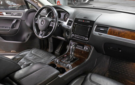 Volkswagen Touareg III, 2013 год, 1 798 000 рублей, 11 фотография