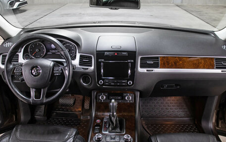 Volkswagen Touareg III, 2013 год, 1 798 000 рублей, 14 фотография