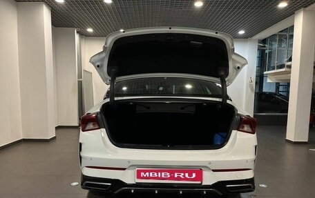 KIA K5, 2021 год, 2 440 000 рублей, 34 фотография