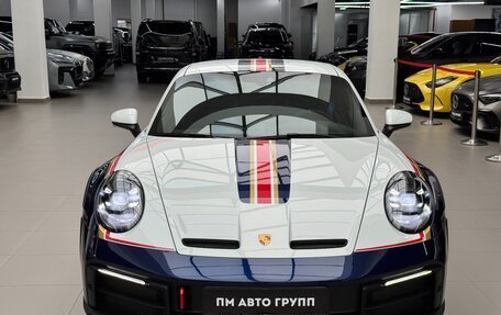 Porsche 911, 2024 год, 49 000 000 рублей, 2 фотография