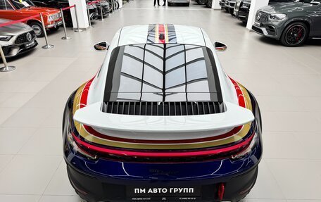 Porsche 911, 2024 год, 49 000 000 рублей, 17 фотография