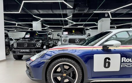 Porsche 911, 2024 год, 49 000 000 рублей, 15 фотография