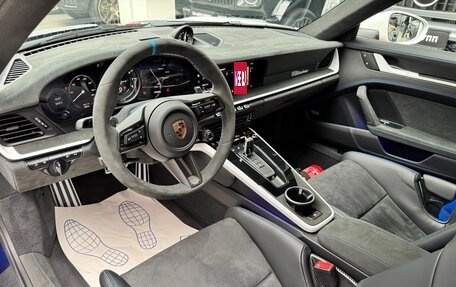 Porsche 911, 2024 год, 49 000 000 рублей, 18 фотография